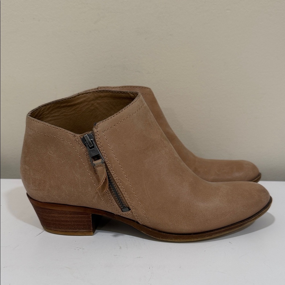 Lucky Brand Beige Leather Ankle Booties (sz 8)